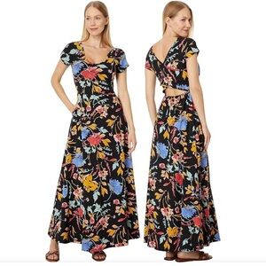 green emerald velvet dress Fit & Flare Open Back Maxi Dress main image 0